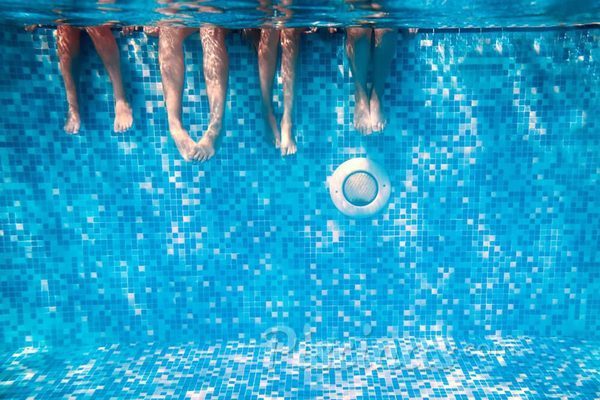 Sim, é possível: 7 dicas para economizar água na piscina