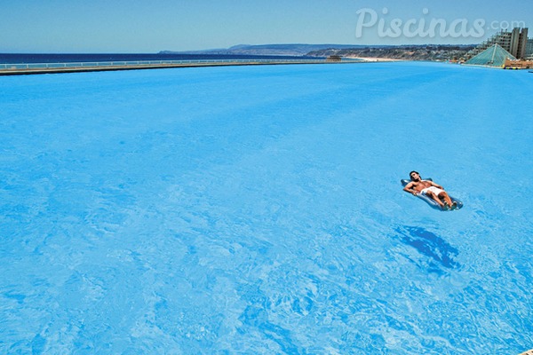 Quebra de recordes: a maior piscina do mundo