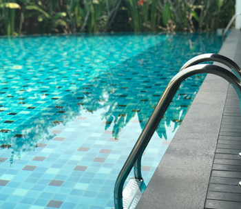 5 motivos para ter uma piscina em casa