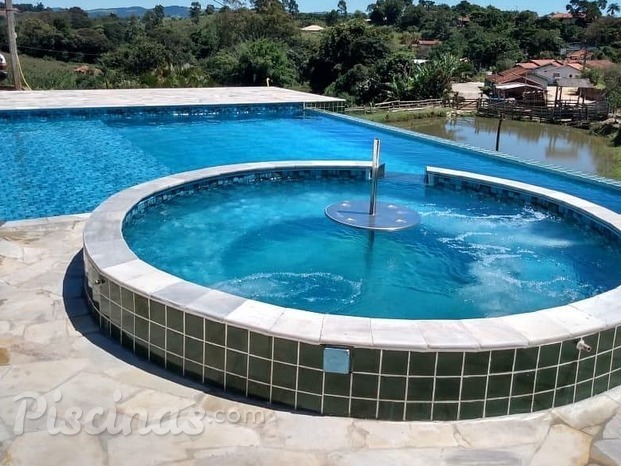 piscina de vinil com spa redondo 